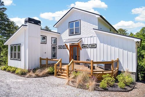295 Mountain Laurel Dr, Mineral Bluff, GA, 30559-3264 | Card Image