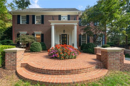 8075 Habersham Waters Rd, Atlanta, GA, 30350-4608 | Card Image