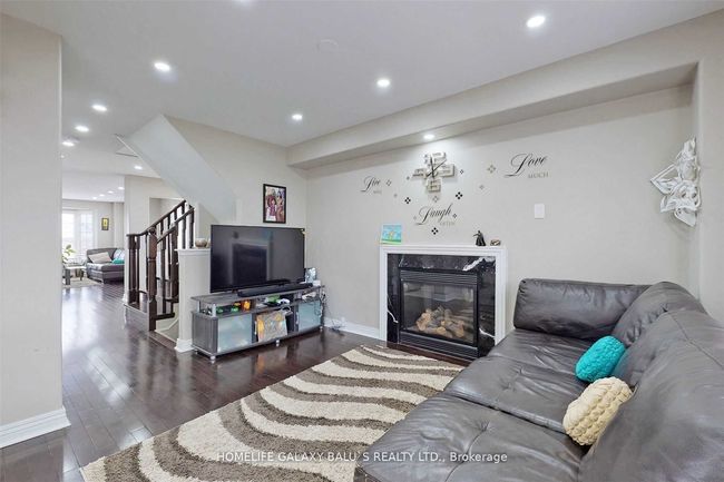 54 Decourcy Ireland Cir, House attached with 5 bedrooms, 4 bathrooms and 1 parking in Ajax ON | Image 13