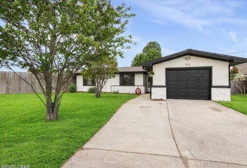 824 Jeremy Ln, Panama City, FL, 32405-3915 | Card Image