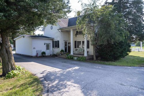 560 E 900 S, Fairmount, IN, 46928-9383 | Card Image