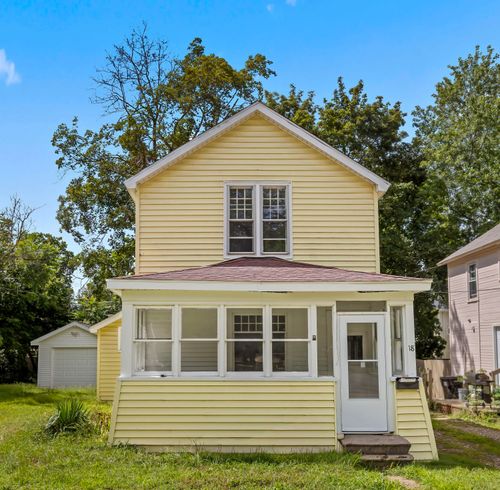 18 Garden St, Hillsdale, MI, 49242-1316 | Card Image