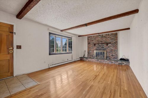1727 Meadow Ct, East Meadow, NY, 11554-5015 | Card Image