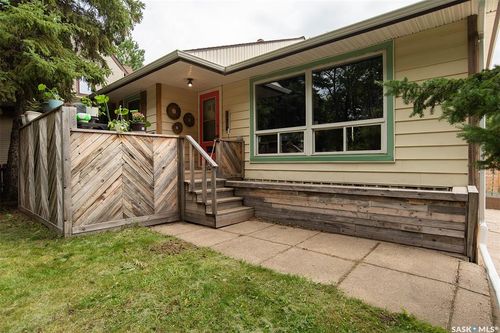 316 2 St E, Wynyard, SK, S0A4T0 | Card Image