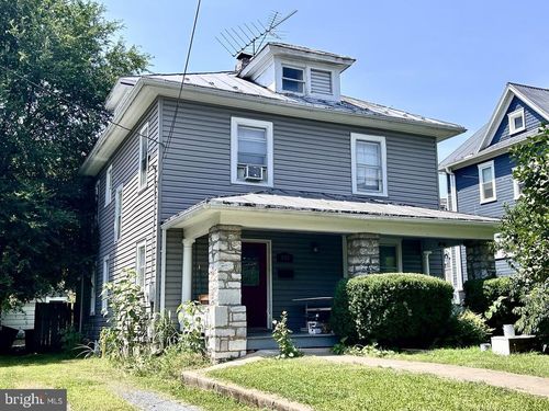 803 Winchester Ave, MARTINSBURG, WV, 25401-1709 | Card Image