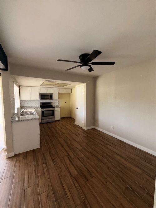 726 Ravencroft Dr, Garland, TX, 75043-5350 | Card Image