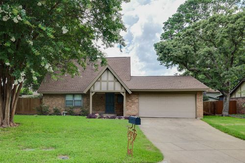 3906 San Luis Ct, Arlington, TX, 76016-2741 | Card Image
