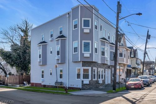 167 Smith St, Elizabeth, NJ, 07201-2751 | Card Image