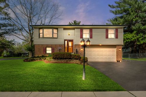 814 Scott St, Algonquin, IL, 60102-2939 | Card Image