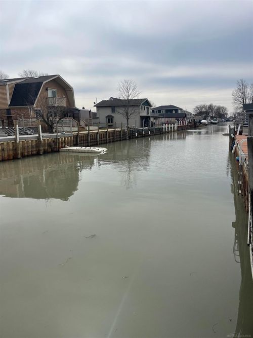 46440 Jefferson Avenue, Chesterfield Township, MI, 48047 | Card Image