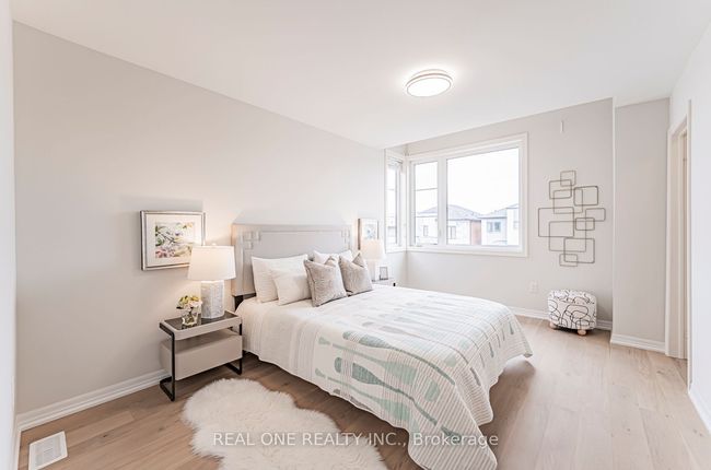 71 Tango Cres, House other with 4 bedrooms, 4 bathrooms and 2 parking in Newmarket ON | Image 35