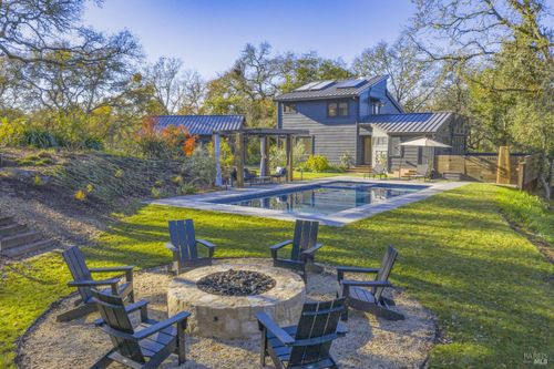 705 Chiquita Road, Healdsburg, CA, 95448 | Card Image
