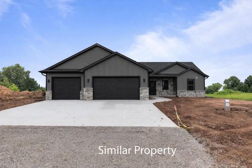 W7059 Everglade Road, GREENVILLE, WI, 54942 | Card Image