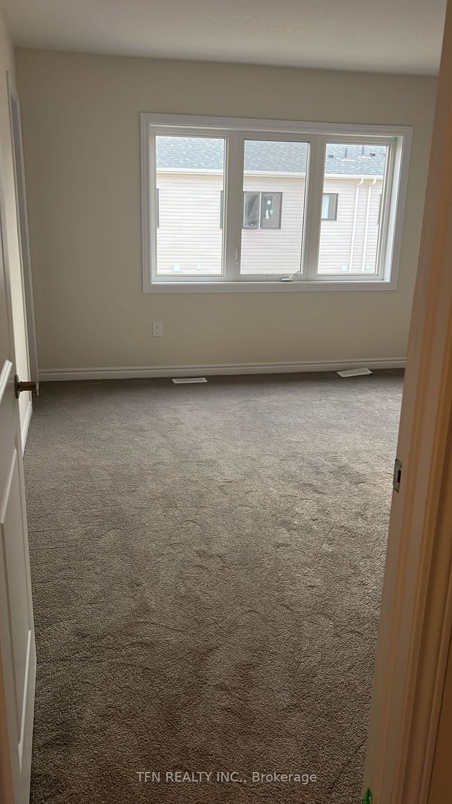 29 Ever Sweet Way, House attached with 3 bedrooms, 3 bathrooms and 1 parking in Thorold ON | Image 10