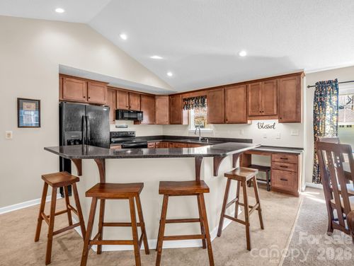 53 Barn Owl Way, Hendersonville, NC, 28792-7414 | Card Image