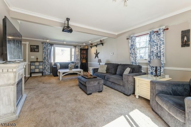41 Spring Hill Rd, House other with 3 bedrooms, 2 bathrooms and null parking in Clifton NJ | Image 9