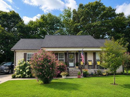 656 Kendra Dr, Smithville, TN, 37166-2427 | Card Image
