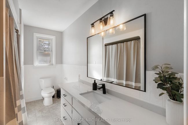 322 Foss Rd, House other with 3 bedrooms, 1 bathrooms and 4 parking in Fenwick ON | Image 19