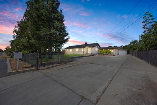 7311 2nd St, Rio Linda, CA, 95673-1202 | Card Image