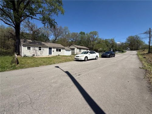 6146 Parkview Ave, Kansas City, KS, 66104-1474 | Card Image