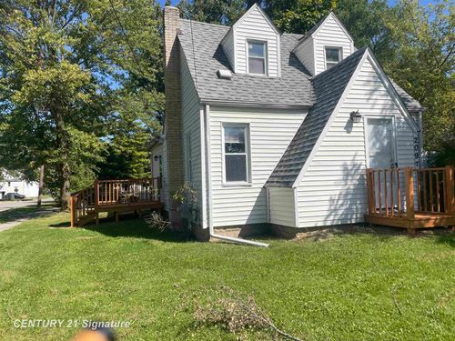 2097 E Scottwood Ave, Burton, MI, 48529-1751 | Card Image