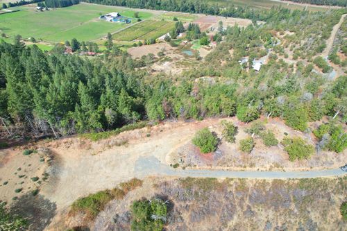 550 Thompson Creek Rd, Applegate, OR, 97530-9628 | Card Image