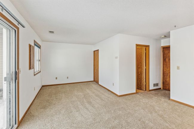 Bright and open lower level | Image 19