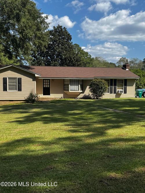 211 Avenue B, Brookhaven, MS, 39601-3613 | Card Image