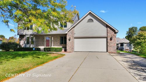6468 Marble Ln, Flushing, MI, 48433-2586 | Card Image