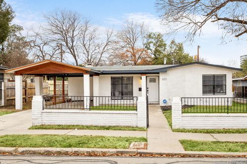 607 Redcliff Dr, San Antonio, TX, 78216-6425 | Card Image