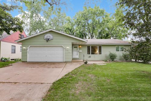 800 5th St W, Hastings, MN, 55033-1609 | Card Image