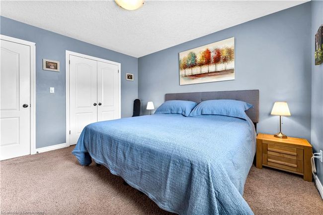 572 Altheim Cres, House other with 3 bedrooms, 4 bathrooms and 4 parking in Waterloo ON | Image 20