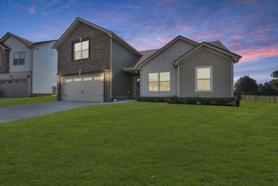 2649 Rafiki Dr, House other with 3 bedrooms, 2 bathrooms and 2 parking in Clarksville TN | Image 1