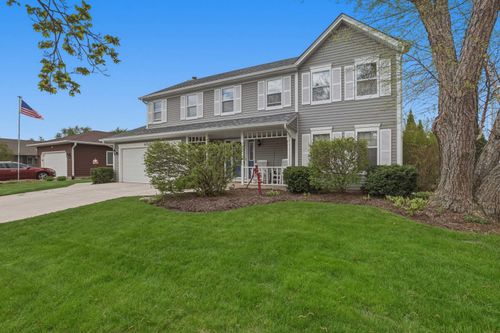 637 N Lyle Ave, Elgin, IL, 60123-2607 | Card Image