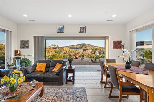7774 Kingdom, Riverside, CA, 92506 | Card Image