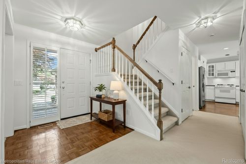 211 Saint Lawrence Blvd, Northville, MI, 48168-1570 | Card Image