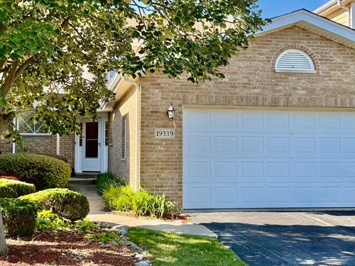 19339 Lisadell Dr, Tinley Park, IL, 60487-4490 | Card Image