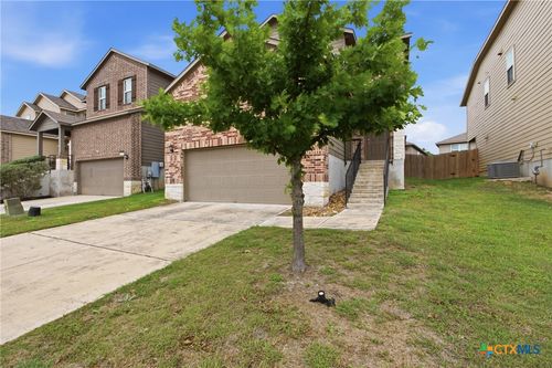 131 Lake Gln, San Marcos, TX, 78666-8042 | Card Image
