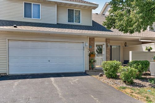 7018 49th St N, Oakdale, MN, 55128-2650 | Card Image
