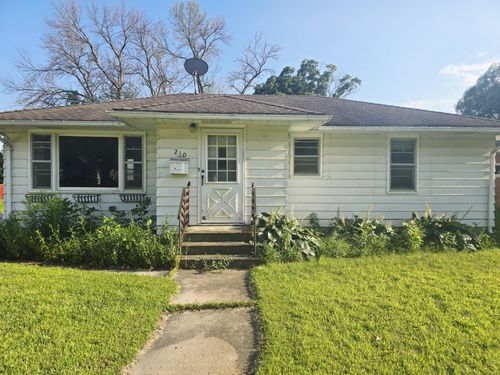 210 16th Ave Ne, Austin, MN, 55912-4922 | Card Image