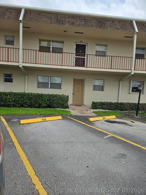 103 Oxford 400, West Palm Beach, FL, 33417-1413 | Card Image