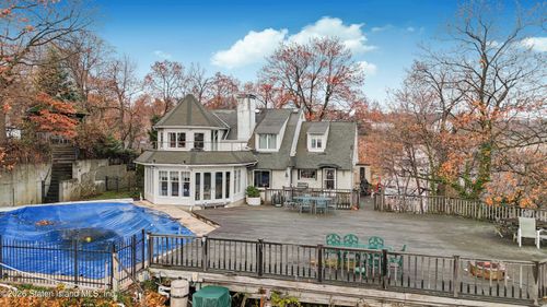 45 E Loop Road, Staten Island, NY, 10304 | Card Image