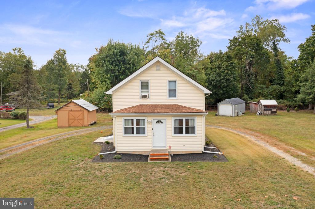 Sherman Ave, Vineland, NJ 08361