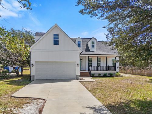 944 Nicklaus Rd, Boiling Spring Lakes, NC, 28461-9333 | Card Image