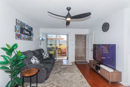 22-101-94-536 Kupuohi St, Waipahu, HI, 96797-5313 | Card Image