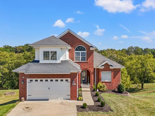 304 Blue Spruce Dr, Frankfort, KY, 40601-7826 | Card Image