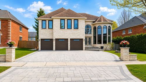 1149 Secretariate Rd, Newmarket, ON, L3X1M4 | Card Image
