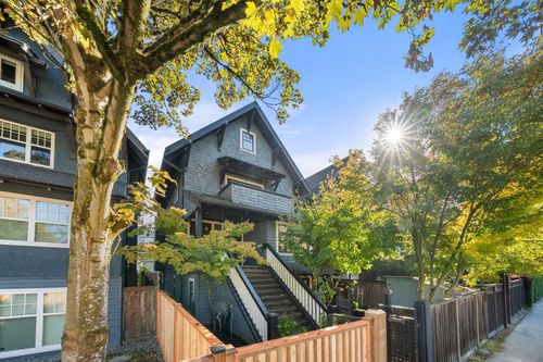 2216 Macdonald St, Vancouver, BC, V6K3Y5 | Card Image