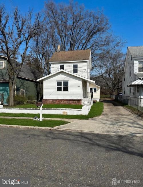 103 Logan Ln, BRIDGEPORT, NJ, 08014-9707 | Card Image