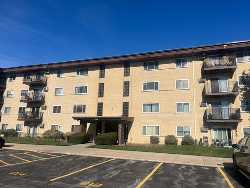apt-101-535 S Cleveland Ave, Arlington Heights, IL, 60005-2143 | Card Image